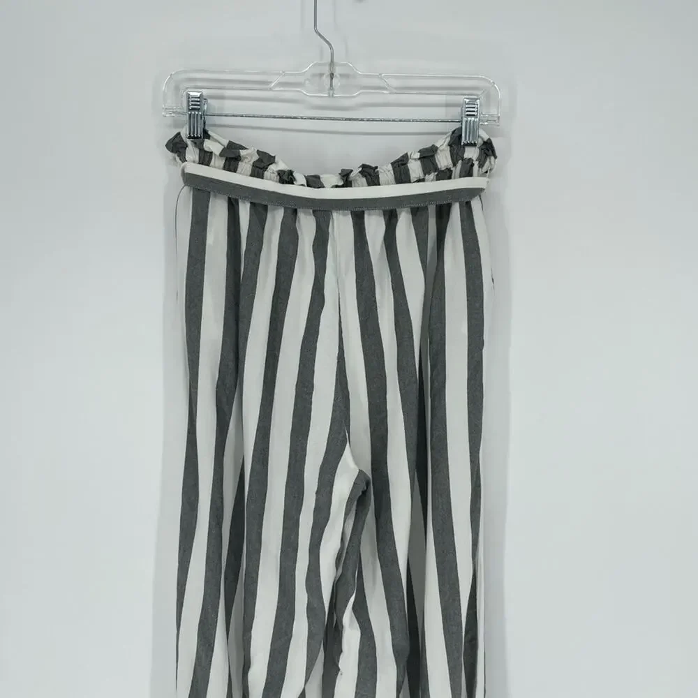American Eagle High Rise Stripe Paperbag Pants Size Medium